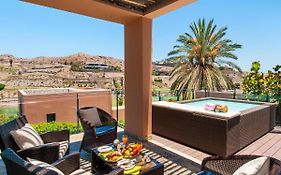 Los Lagos 20 By Villagrancanaria
